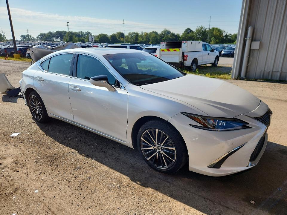 67283566 :رقم المزاد ، 58ADA1C1XRU038077 vin ، 2024 Lexus Es 300h مزاد بيع