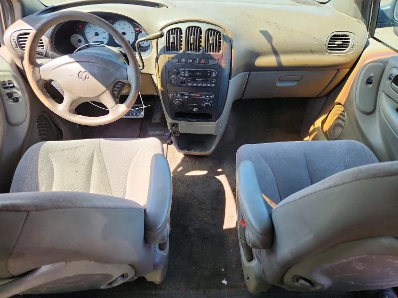 70672596 :رقم المزاد ، 1B4GP45312B552857 vin ، 2002 Dodge Caravan مزاد بيع