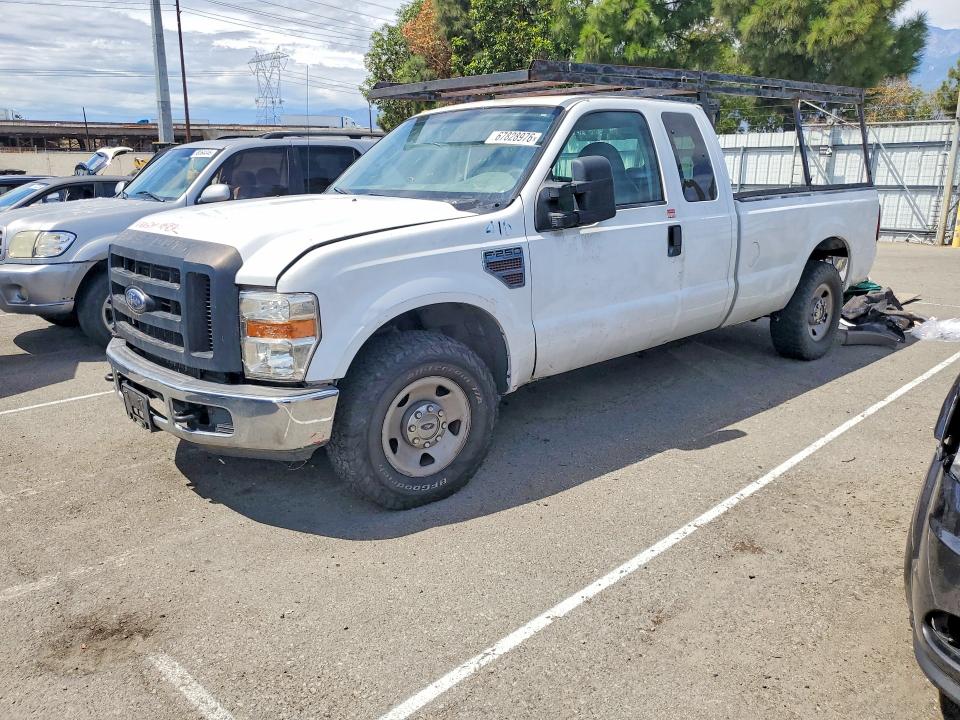 67828976 :رقم المزاد ، 1FTSX20R38EC41306 vin ، 2008 Ford F250 مزاد بيع