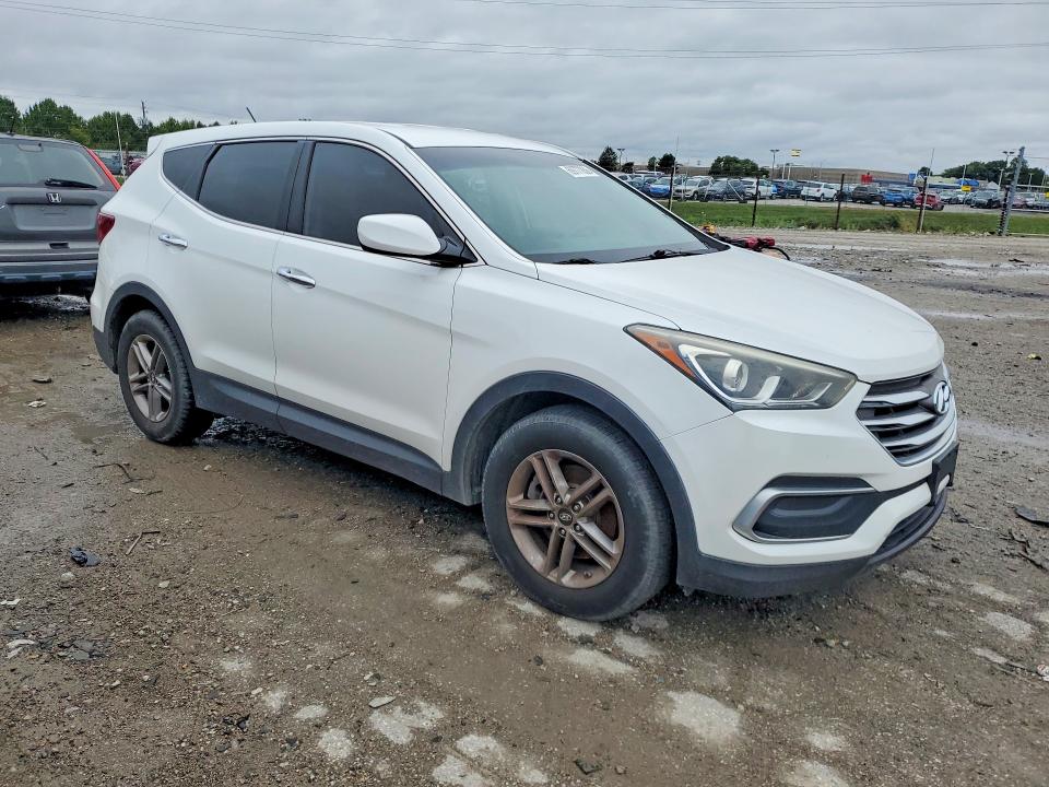 69777836 :رقم المزاد ، 5XYZT3LB2JG560594 vin ، 2018 Hyundai Santa Fe Sport مزاد بيع
