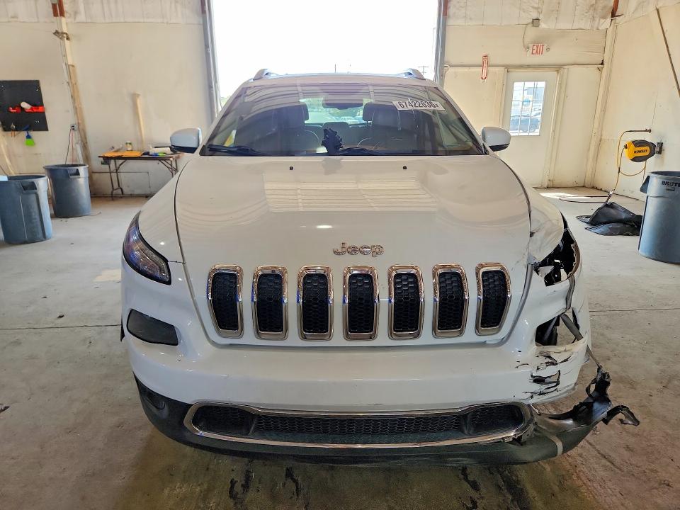67422636 :رقم المزاد ، 1C4PJMDS9FW556487 vin ، 2015 Jeep Cherokee مزاد بيع