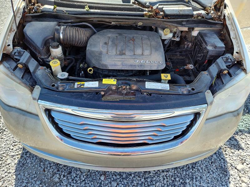 69073086 :رقم المزاد ، 2C4RC1BG1DR588940         vin ، 2013 Chrysler Town & Country مزاد بيع