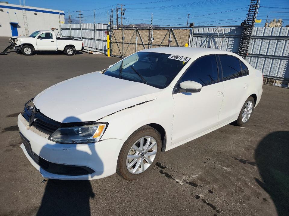 69601196 :رقم المزاد ، 3VWDZ7AJ6BM372298 vin ، 2011 Volkswagen Jetta مزاد بيع