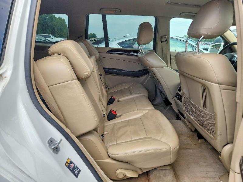 Продажа на аукционе авто 2015 Mercedes-benz Gl, vin: 4JGDF6EE9FA617502, номер лота: 68734226