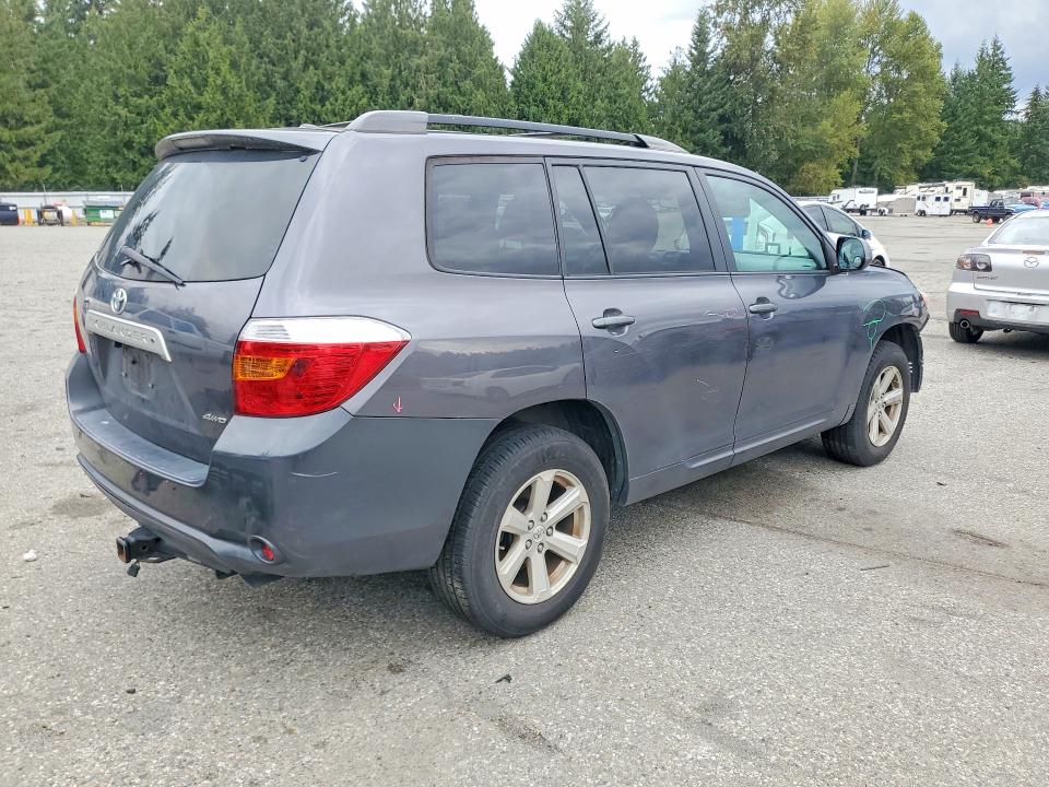 2010 Toyota Highlander მანქანა იყიდება აუქციონზე, vin: 5TDJK3EH8AS015858, აუქციონის ნომერი: 68238476