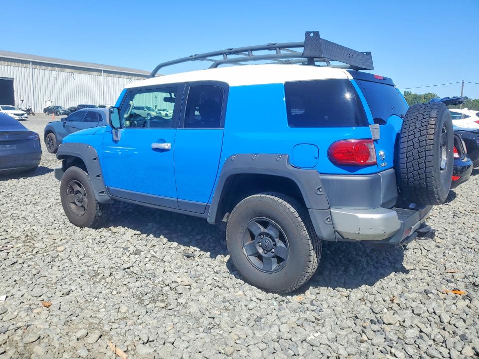 68743246 :رقم المزاد ، JTEBU11F570081413 vin ، 2007 Toyota Fj Cruiser مزاد بيع