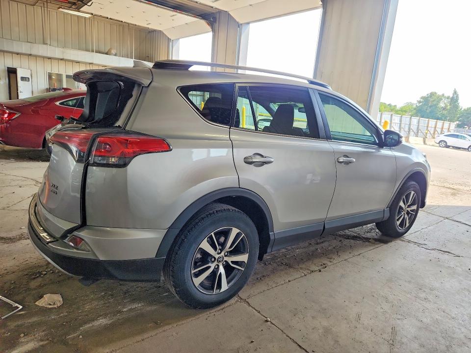 Aukcja sprzedaży 2018 Toyota Rav4, vin: 2T3RFREV9JW721719, numer aukcji: 67533756