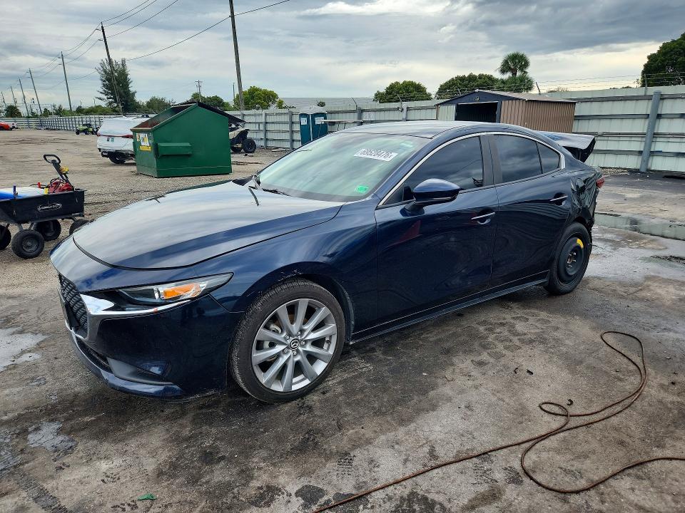 Продаж на аукціоні авто 2023 Mazda 3, vin: 3MZBPABM0PM383260, номер лоту: 69528476