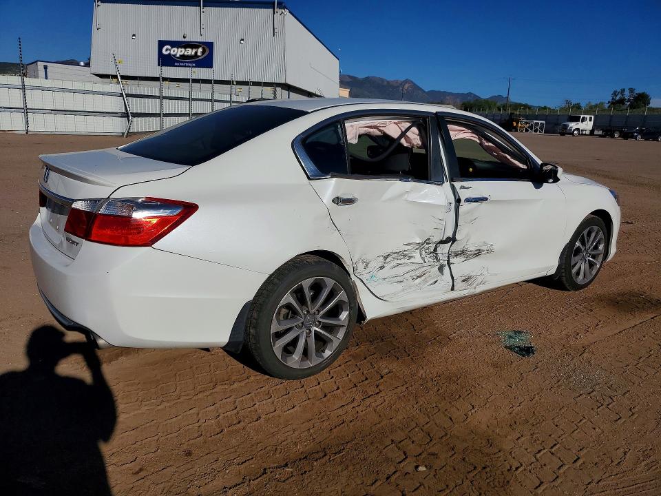 2014 Honda Accord მანქანა იყიდება აუქციონზე, vin: 1HGCR2F59EA281624, აუქციონის ნომერი: 67411446