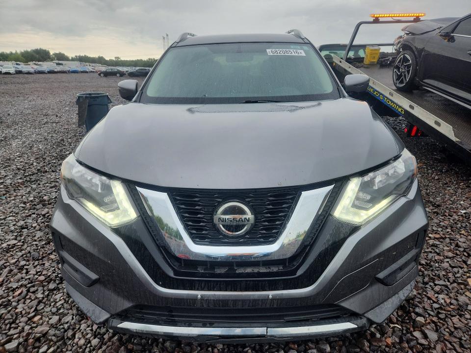 68208516 :رقم المزاد ، KNMAT2MT1JP517778 vin ، 2018 Nissan Rogue مزاد بيع