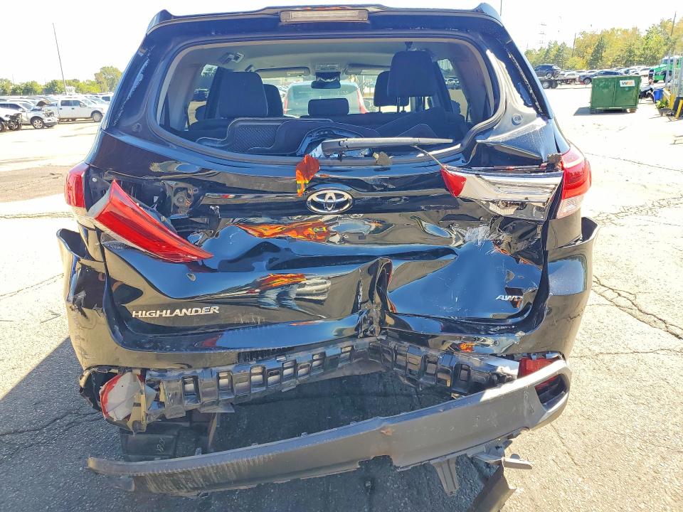 Продаж на аукціоні авто 2019 Toyota Highlander, vin: 5TDBZRFH1KS967488, номер лоту: 67705966