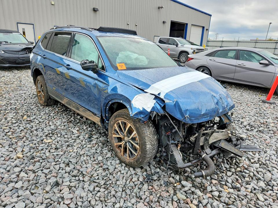 70930716 :رقم المزاد ، 3VV2B7AXXKM188115 vin ، 2019 Volkswagen Tiguan مزاد بيع