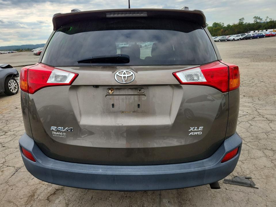 Продаж на аукціоні авто 2015 Toyota Rav4, vin: 2T3RFREV0FW247196, номер лоту: 70654276