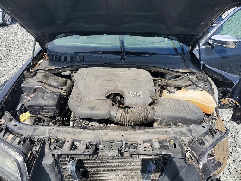 Auction sale of the 2014 Chrysler 300c, vin: 2C3CCAEGXEH340036        , lot number: 69147066