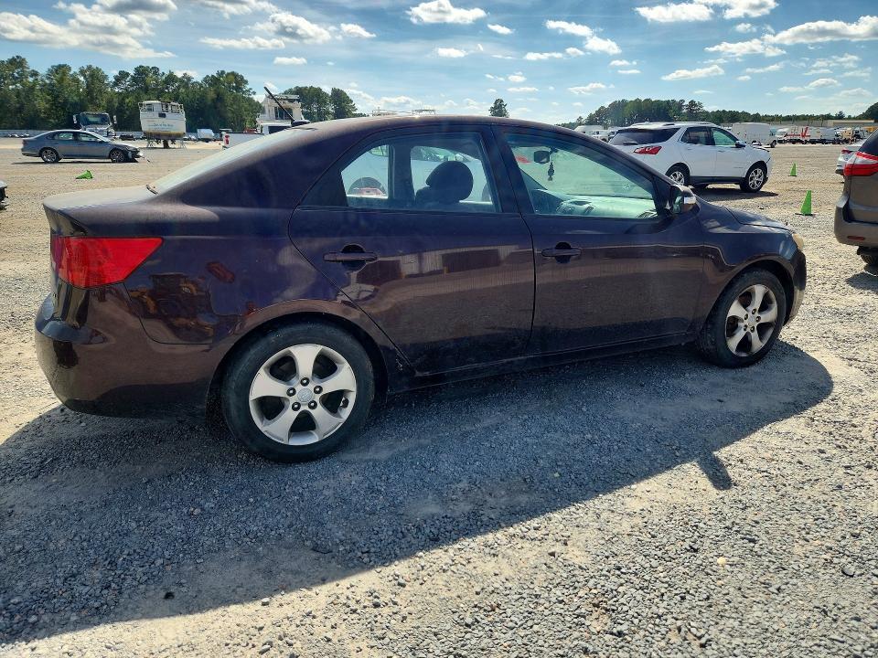 2010 Kia Forte მანქანა იყიდება აუქციონზე, vin: KNAFU4A2XA5220947, აუქციონის ნომერი: 65484926