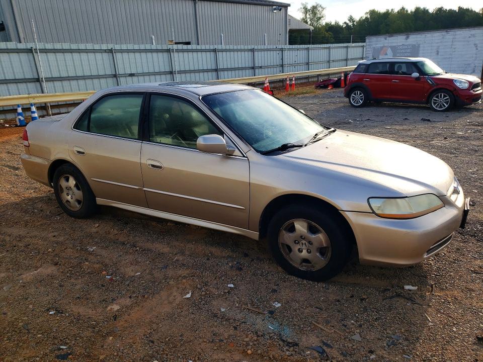 2002 Honda Accord მანქანა იყიდება აუქციონზე, vin: 1HGCG16592A025401, აუქციონის ნომერი: 67891026