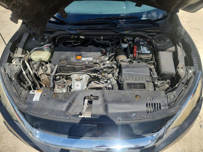 67572116 :رقم المزاد ، 2HGFC2F56JH554514 vin ، 2018 Honda Civic مزاد بيع