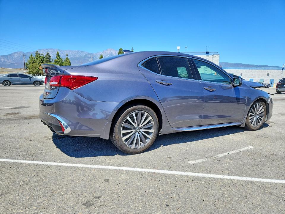 Продажа на аукционе авто 2018 Acura Tlx, vin: 19UUB2F77JA002854, номер лота: 67209576