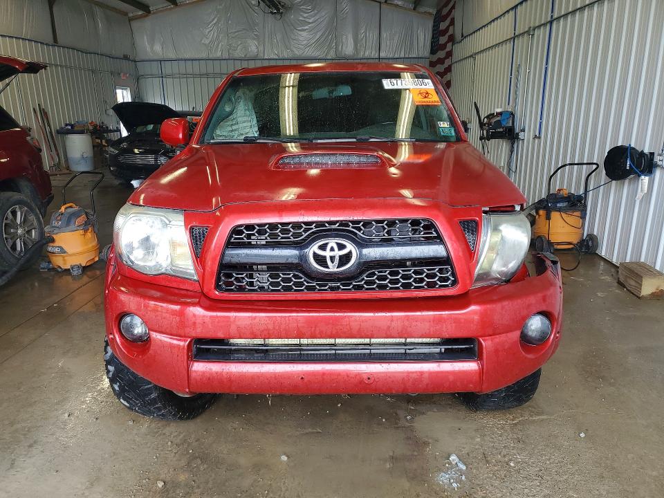 67739806 :رقم المزاد ، 3TMLU4EN1BM066330 vin ، 2011 Toyota Tacoma مزاد بيع