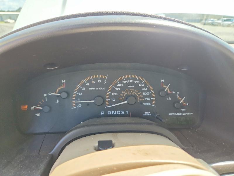 Продажа на аукционе авто 2003 Ford Expedition, vin: 1FMFU17L33LA89775, номер лота: 68215776
