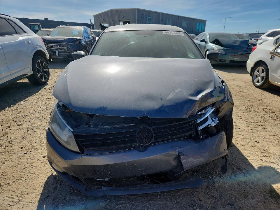 66242006 :رقم المزاد ، 3VW2K7AJ8DM281791 vin ، 2013 Volkswagen Jetta مزاد بيع