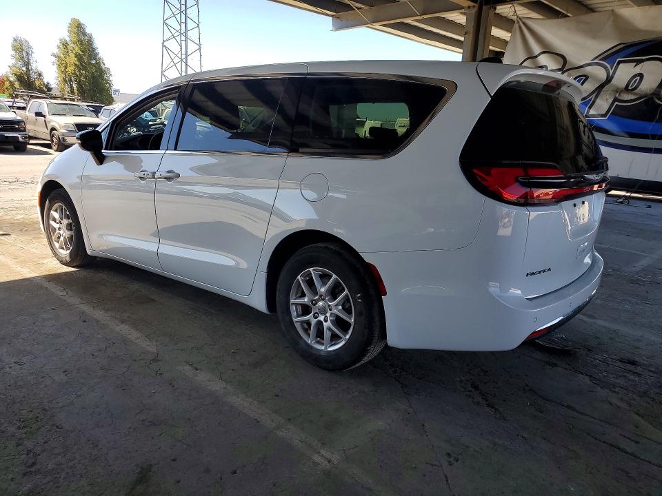 Продаж на аукціоні авто 2024 Chrysler Pacifica, vin: 2C4RC1BG2RR106449, номер лоту: 70375976