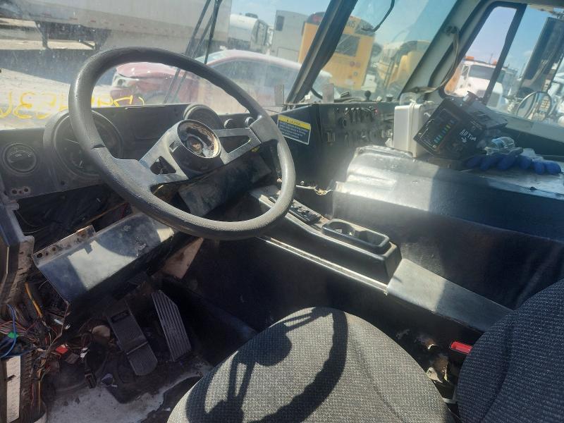 2011 Mack Leu613 მანქანა იყიდება აუქციონზე, vin: 1M2AU14C0BM001093, აუქციონის ნომერი: 67974536