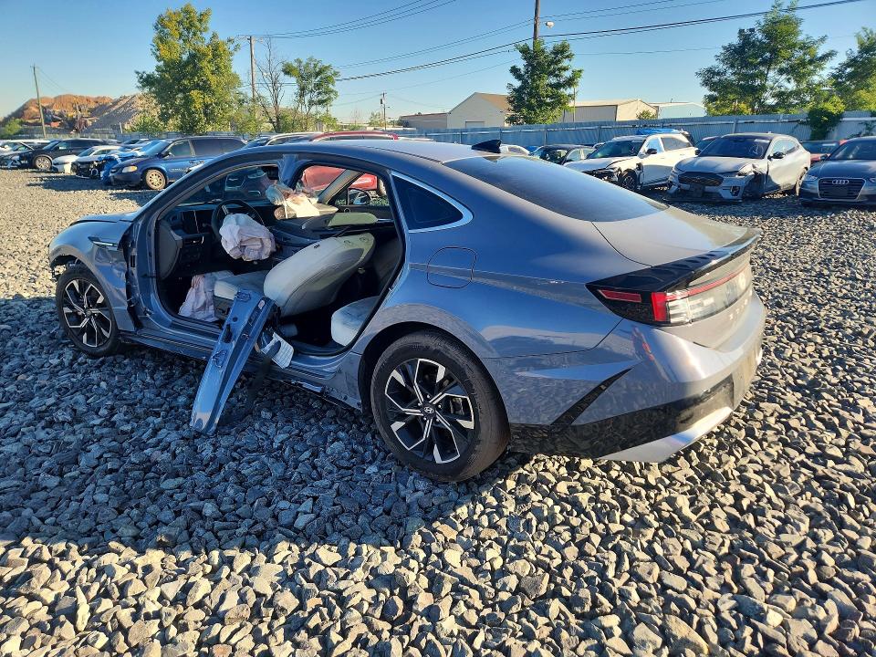 2025 Hyundai Sonata მანქანა იყიდება აუქციონზე, vin: KMHL64JA3SA493403, აუქციონის ნომერი: 68679886