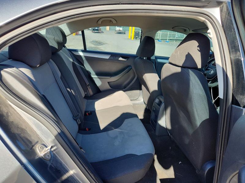 68161876 :رقم المزاد ، 3VW2B7AJ0HM238181 vin ، 2017 Volkswagen Jetta مزاد بيع