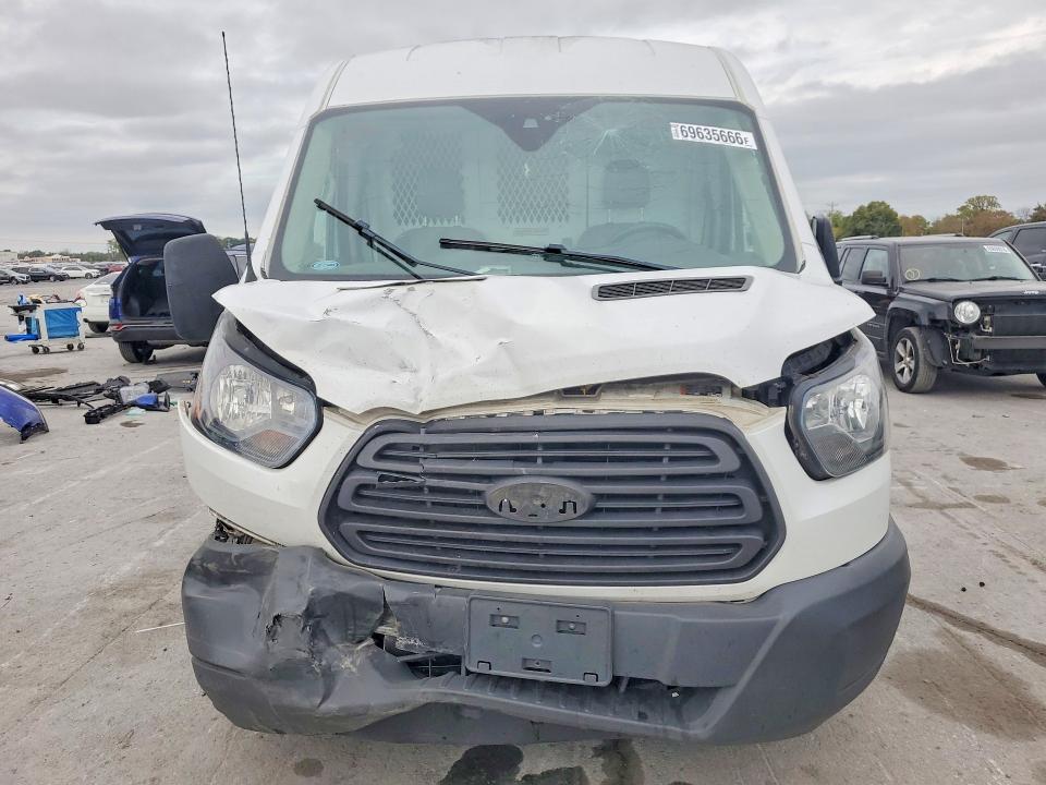 2018 Ford Transit მანქანა იყიდება აუქციონზე, vin: 1FTYR2CMXJKB54515, აუქციონის ნომერი: 69635666