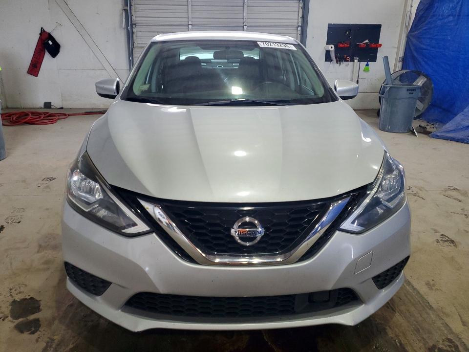 2019 Nissan Sentra მანქანა იყიდება აუქციონზე, vin: 3N1AB7AP3KY295674, აუქციონის ნომერი: 70213236