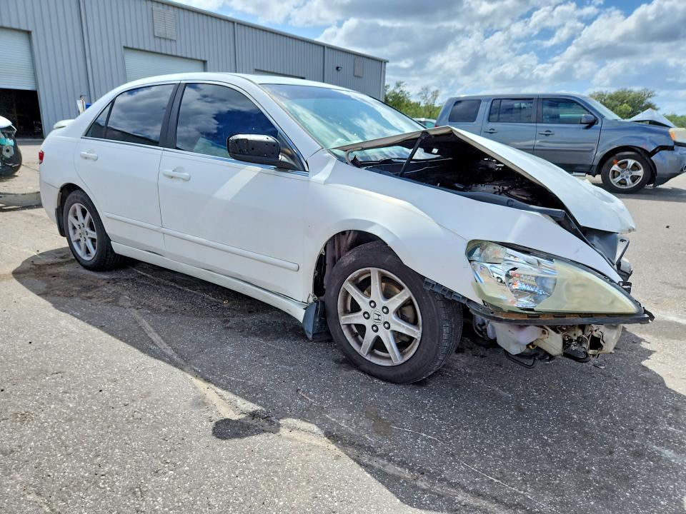 68884766 :رقم المزاد ، 1HGCM66594A010244 vin ، 2004 Honda Accord مزاد بيع