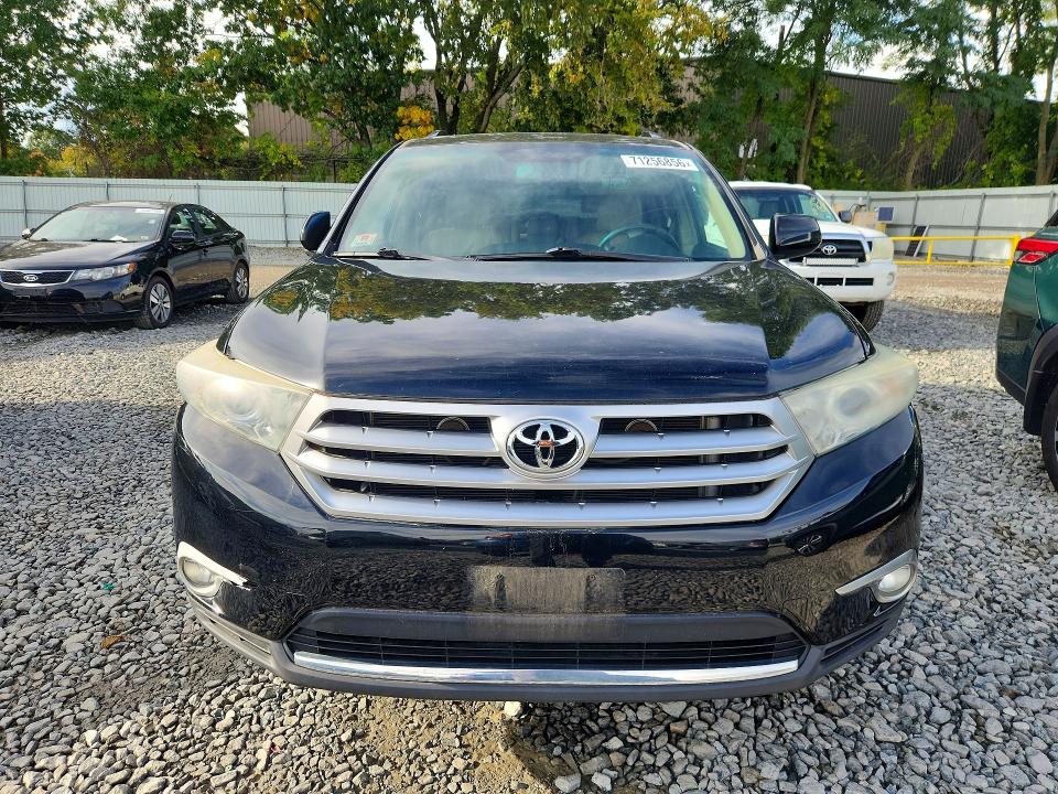 2011 Toyota Highlander მანქანა იყიდება აუქციონზე, vin: 5TDBK3EH7BS072820, აუქციონის ნომერი: 71256856