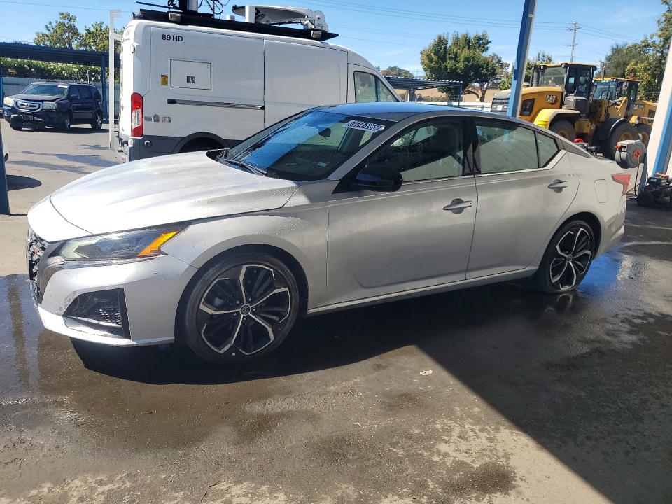 2024 Nissan Altima მანქანა იყიდება აუქციონზე, vin: 1N4BL4CV2RN390779, აუქციონის ნომერი: 70747066