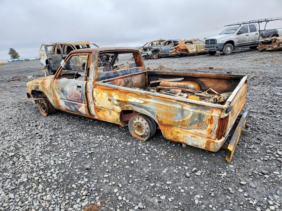 Продажа на аукционе авто 1985 Toyota Pickup, vin: JT4RN50R0F0061068, номер лота: 68963026