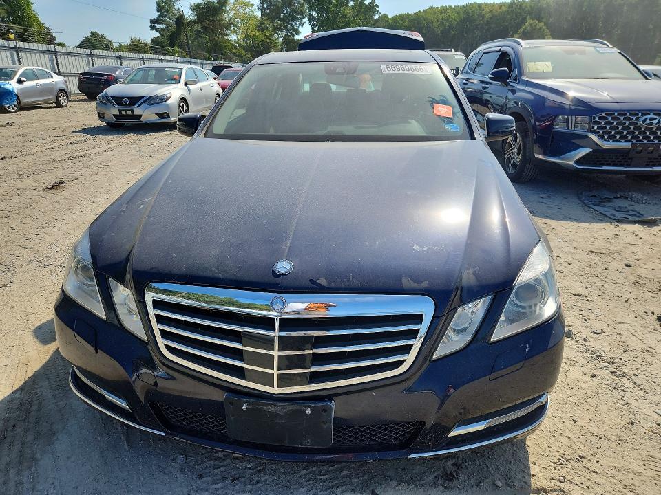 66960866 :رقم المزاد ، WDDHF9AB6BA365209 vin ، 2011 Mercedes-benz E مزاد بيع