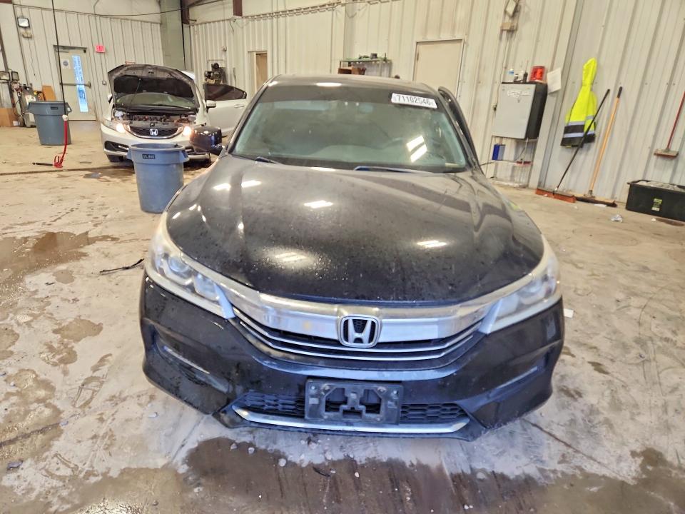 Aukcja sprzedaży 2017 Honda Accord, vin: 1HGCR2F80HA117340, numer aukcji: 71102546