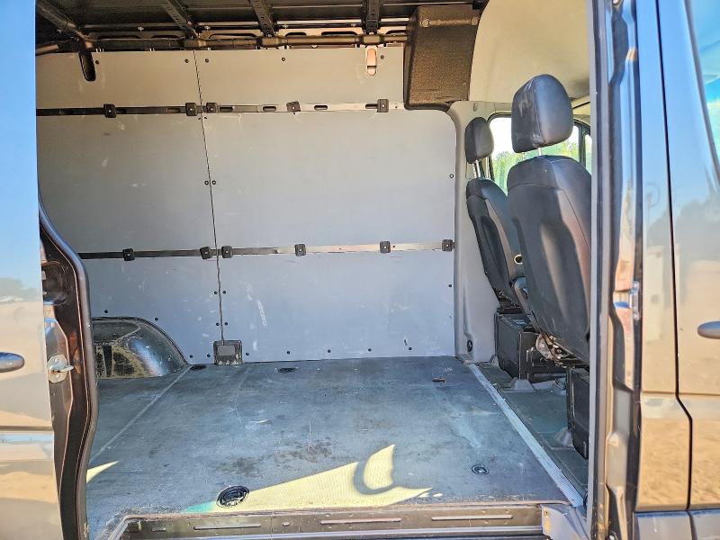 67648646 :رقم المزاد ، WD3PE7CDXHP521814 vin ، 2017 Mercedes-benz Sprinter مزاد بيع