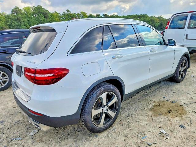 68510666 :رقم المزاد ، WDC0G4KB6GF055992 vin ، 2016 Mercedes-benz Glc مزاد بيع