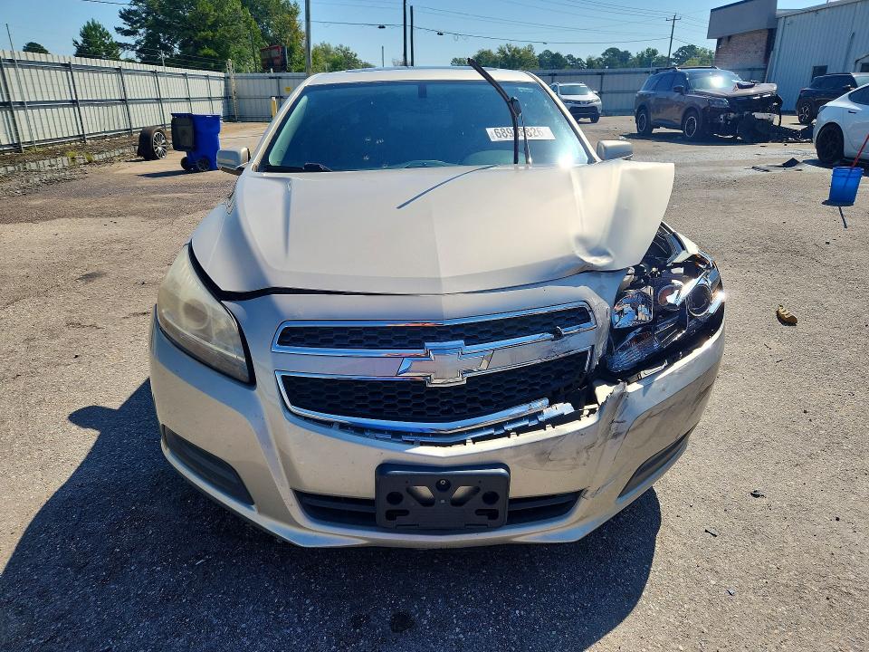 68938826 :رقم المزاد ، 1G11C5SA3DF152638 vin ، 2013 Chevrolet Malibu مزاد بيع