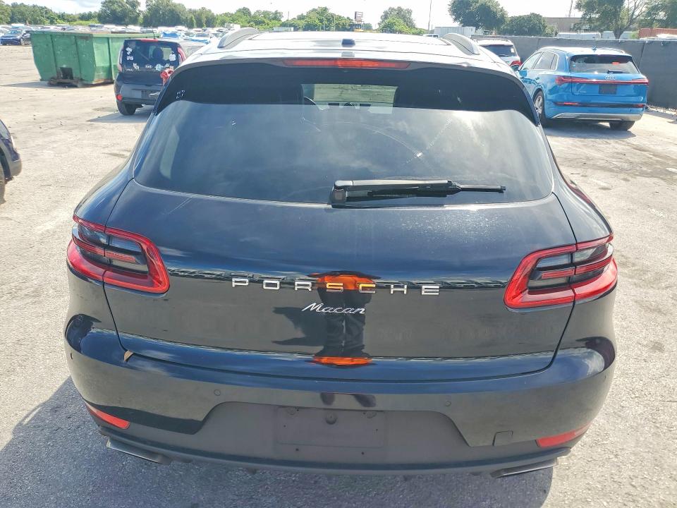 Продажа на аукционе авто 2017 Porsche Macan, vin: WP1AA2A58HLB07393, номер лота: 67871196