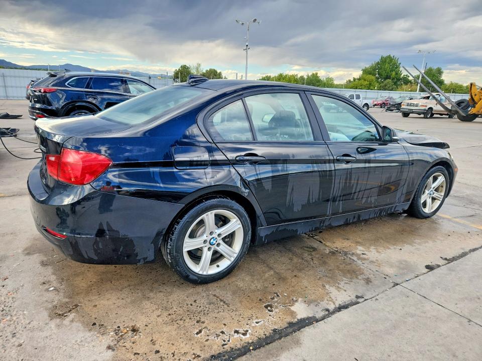 2013 Bmw 320 მანქანა იყიდება აუქციონზე, vin: WBA3C3C51DF981002, აუქციონის ნომერი: 68267196