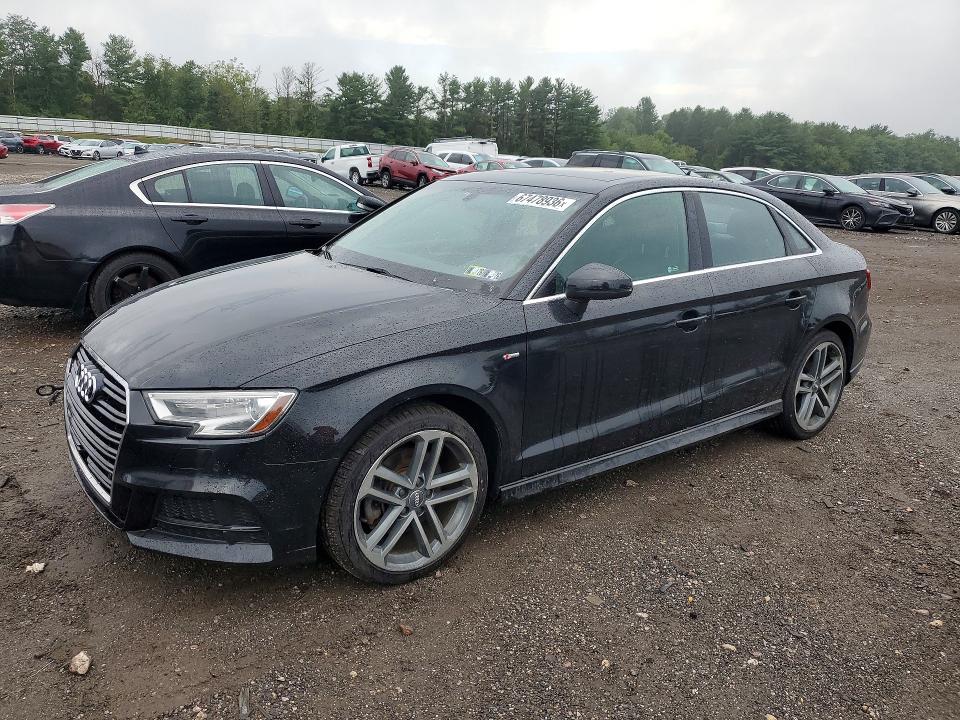 67478936 :رقم المزاد ، WAUJ8GFF3J1004487 vin ، 2018 Audi A3 مزاد بيع