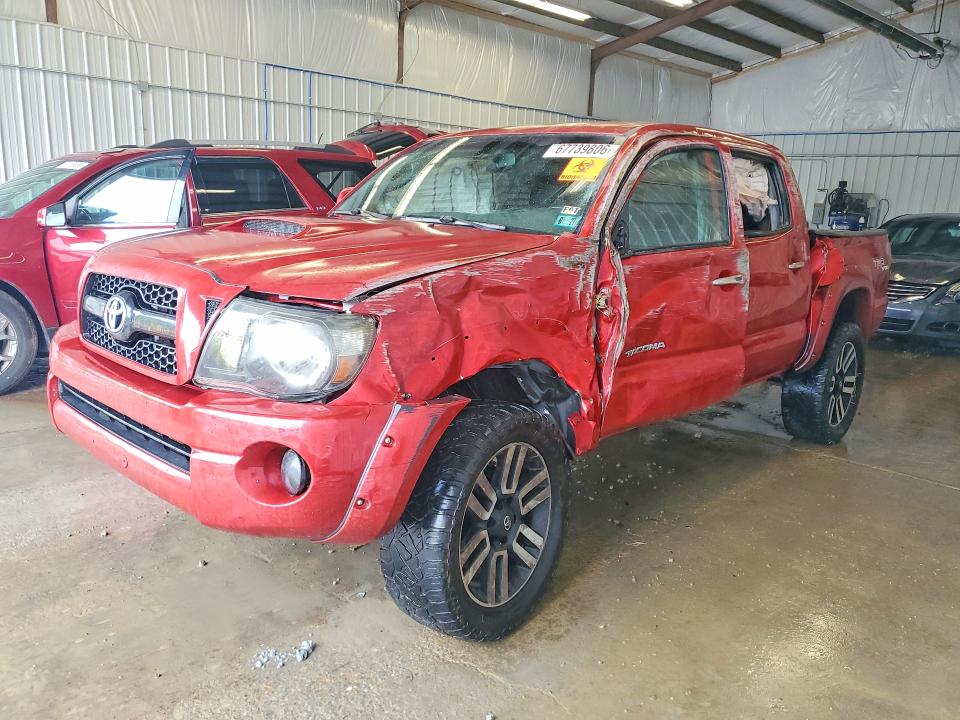 67739806 :رقم المزاد ، 3TMLU4EN1BM066330 vin ، 2011 Toyota Tacoma مزاد بيع
