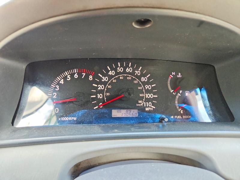 70111876 :رقم المزاد ، JTDBR32E352049410 vin ، 2005 Toyota Corolla مزاد بيع