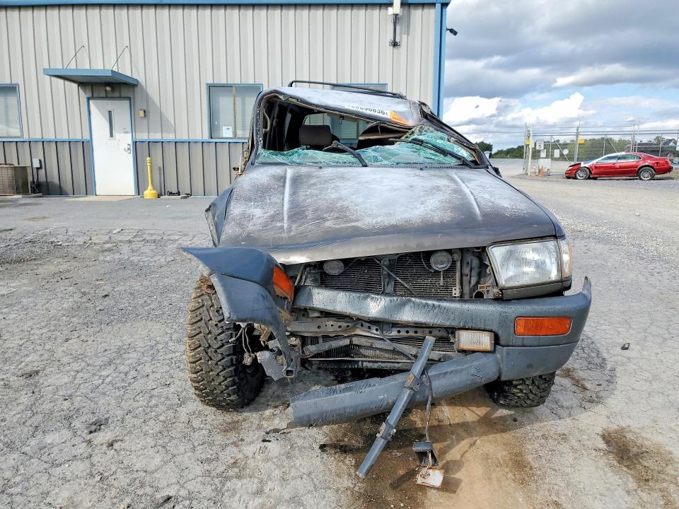 Продажа на аукционе авто 1997 Toyota 4runner, vin: JT3GM84R3V0019681, номер лота: 69690836