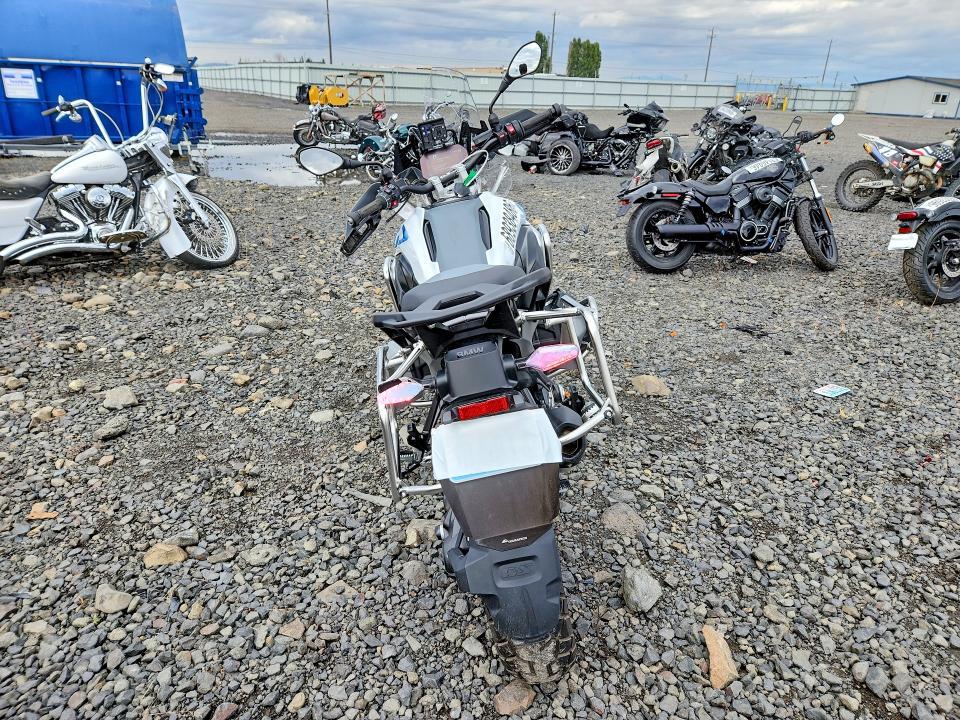 Aukcja sprzedaży 2025 Bmw R 1300, vin: WB10M2309S6K61927, numer aukcji: 68938486