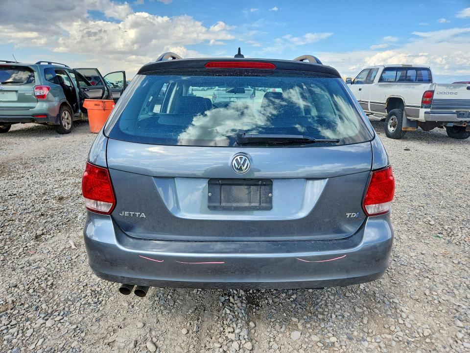 67319446 :رقم المزاد ، 3VWPL7AJ9EM611846 vin ، 2014 Volkswagen Jetta مزاد بيع