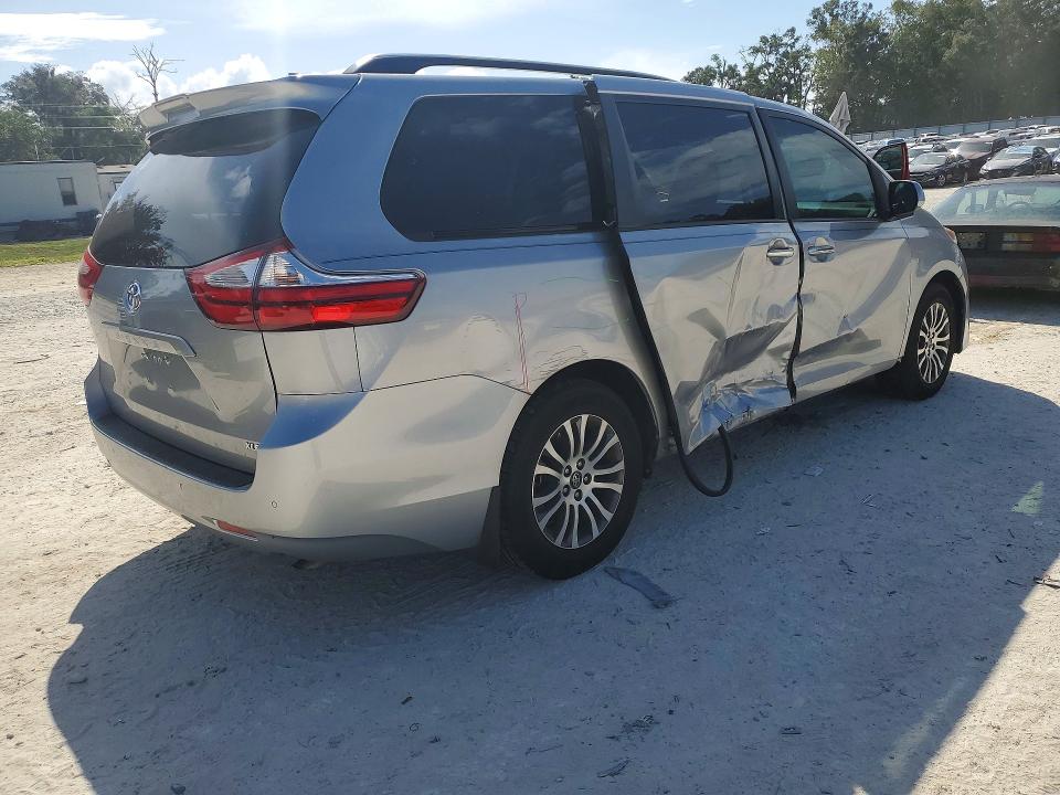2018 Toyota Sienna მანქანა იყიდება აუქციონზე, vin: 5TDYZ3DC4JS904432, აუქციონის ნომერი: 69688486