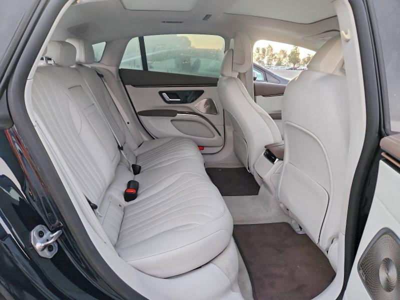 65832086 :رقم المزاد ، W1KCG2DB3NA003756 vin ، 2022 Mercedes-benz Eqs Sedan مزاد بيع